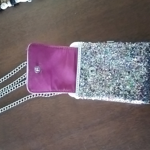 Nine West cross-over wallet - Picture 4 of 5